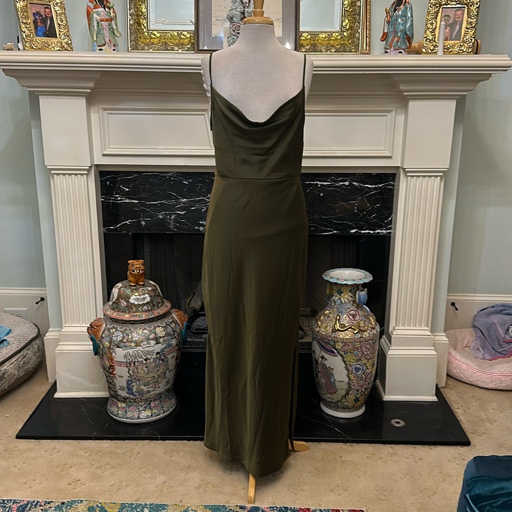 NWT “Just Taylor” olive drab slinky silky spaghetti strap sun dress